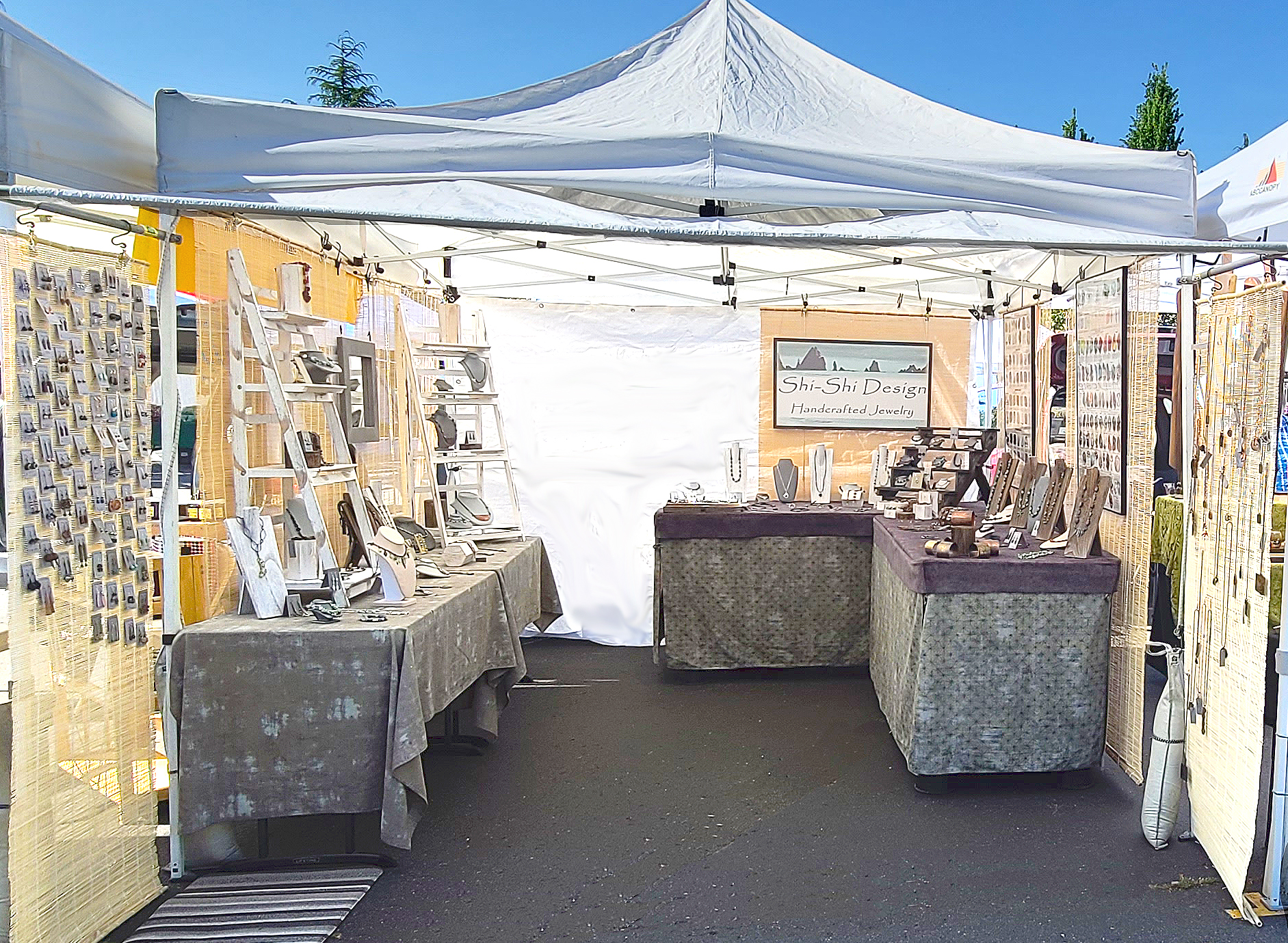 Booth at Redmond Farmers Market 2023